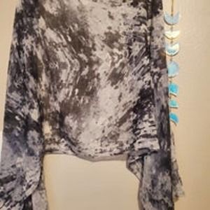 Charming Charlie's shawl scarf grey black white tie dye summer beach cover